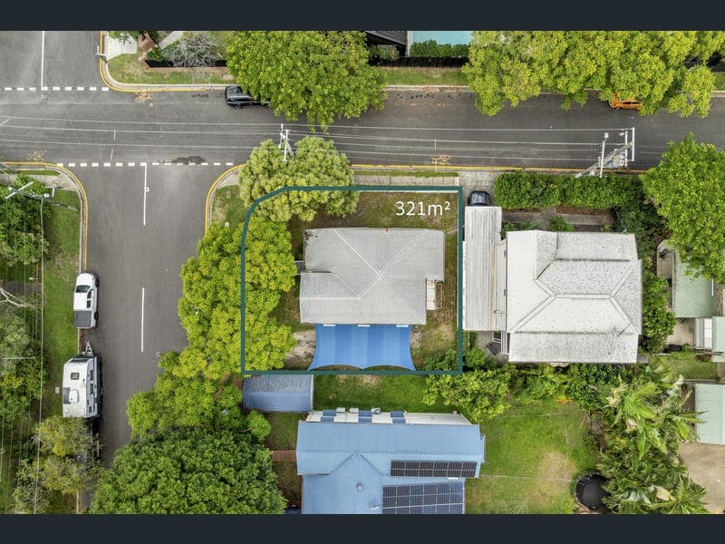 72 Alma Road, Clayfield — photo 1 of 5