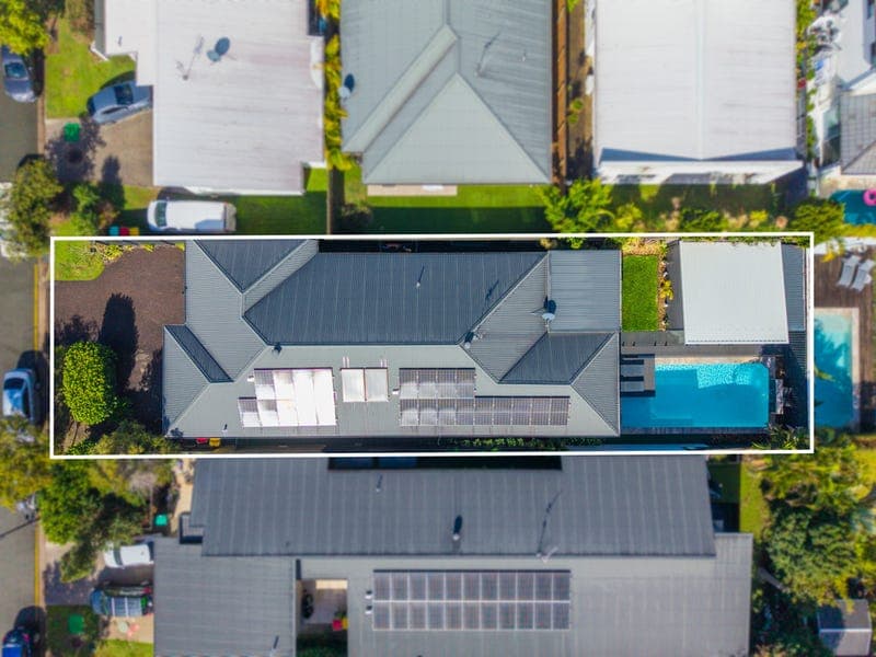 4 Benetti Crescent, Hope Island — photo 1 of 5