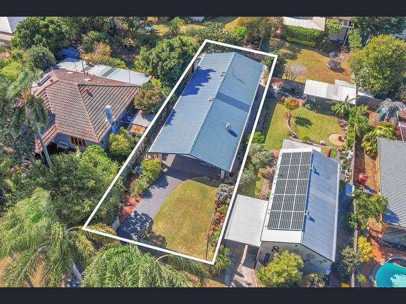 6 Blackdown Street, Harristown — photo 1 of 5
