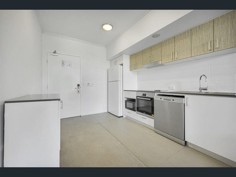 411/52 Oaka Lane, Gladstone Central — photo 1 of 5