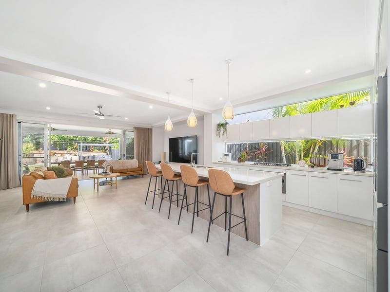 12A Palmtree Avenue, Scarborough — photo 1 of 5