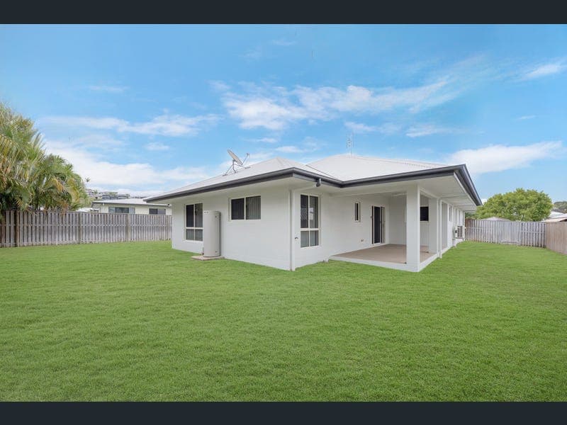4 Pincer Court, Bushland Beach — photo 1 of 5