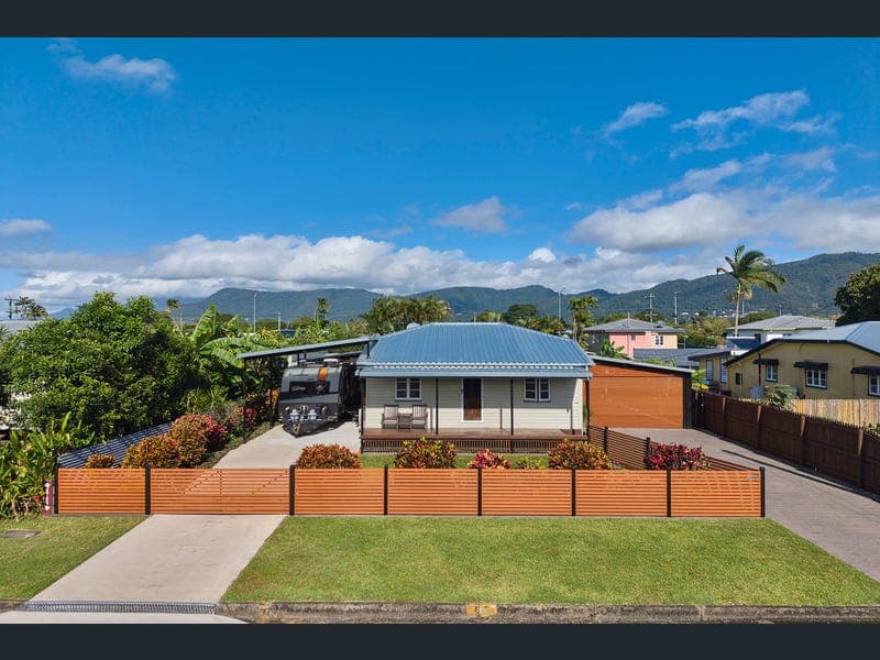 47 Collinson Street, Westcourt — photo 1 of 5