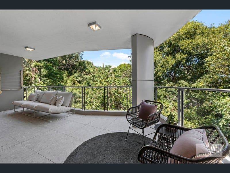 5/133 Dornoch Terrace, Highgate Hill — photo 1 of 5
