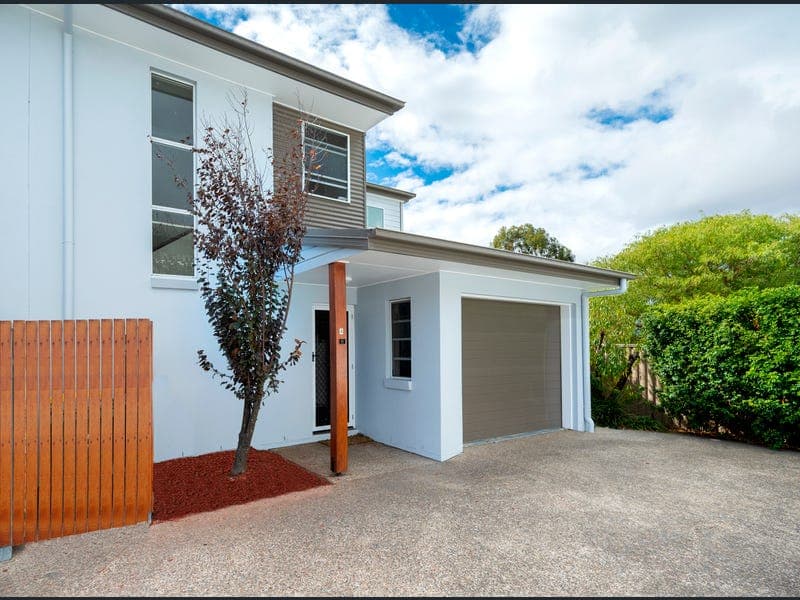 4/2 Redgwell Street, Warwick — photo 1 of 5