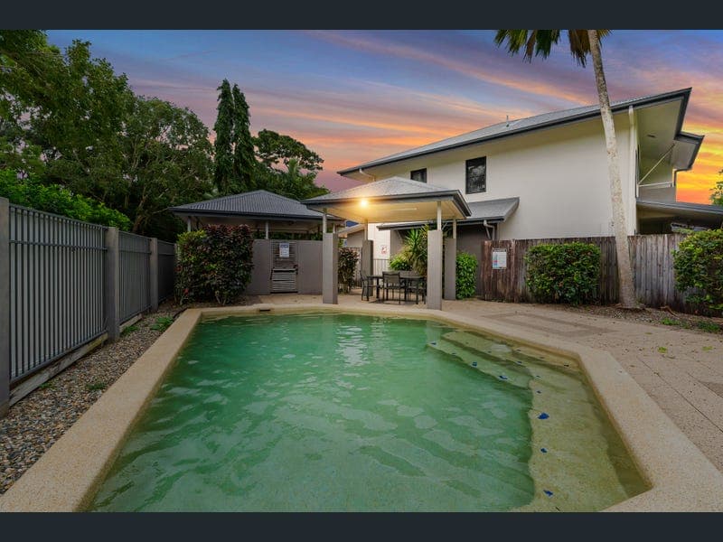 4/1766 Captain Cook Highway, Clifton Beach — photo 1 of 5
