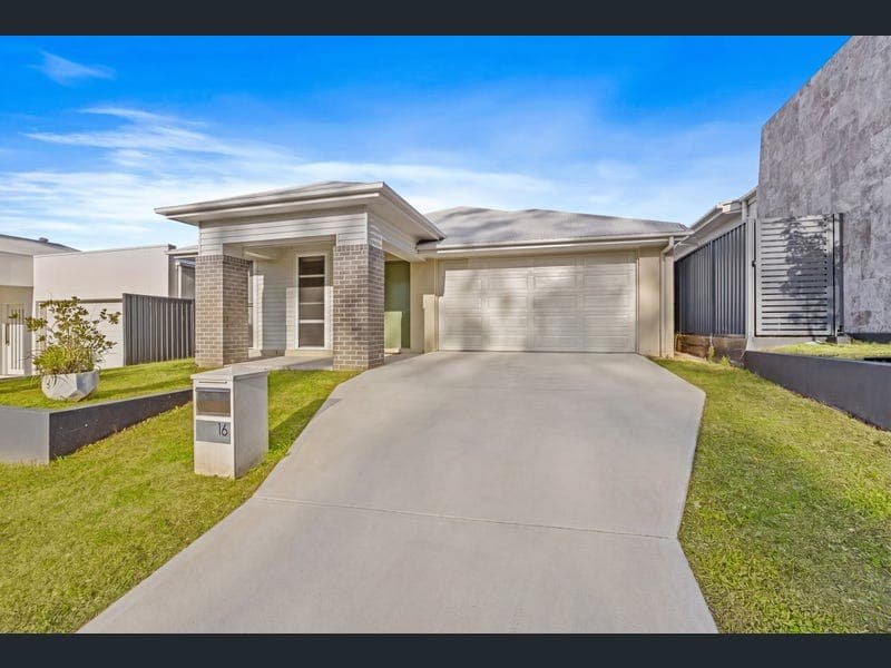 16 Kestrel Street, Worongary — photo 1 of 5
