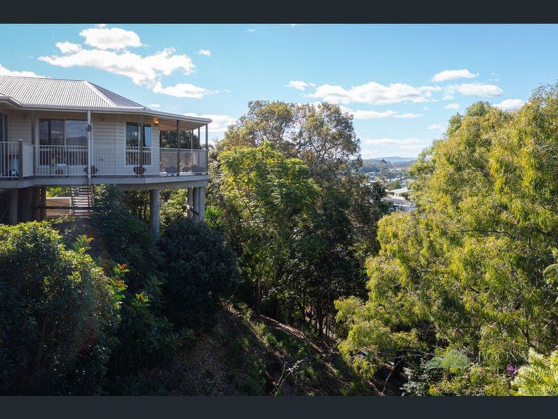 32 Leonard Street, Boonah — photo 1 of 5