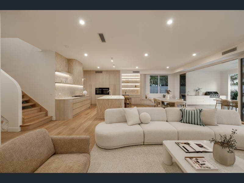 105 Algoori Street, Morningside — photo 1 of 5