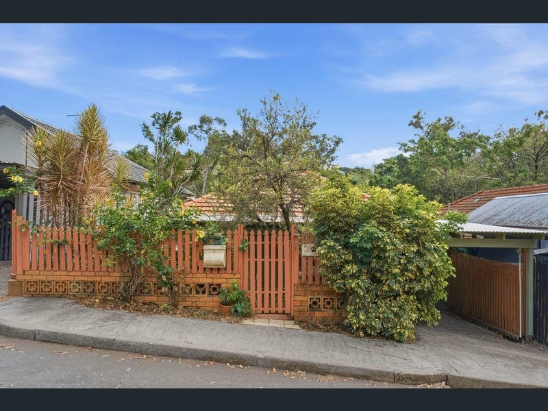 19 Ozanne Street, Paddington — photo 1 of 5