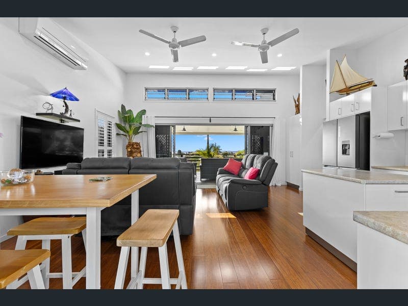 64 Cove Boulevard, River Heads — photo 1 of 5