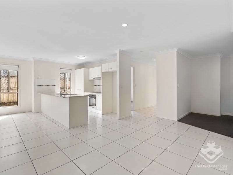 11 Niccy Road, Coomera — photo 1 of 5