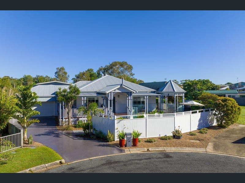 6 Beattie Court, Tin Can Bay — photo 1 of 5