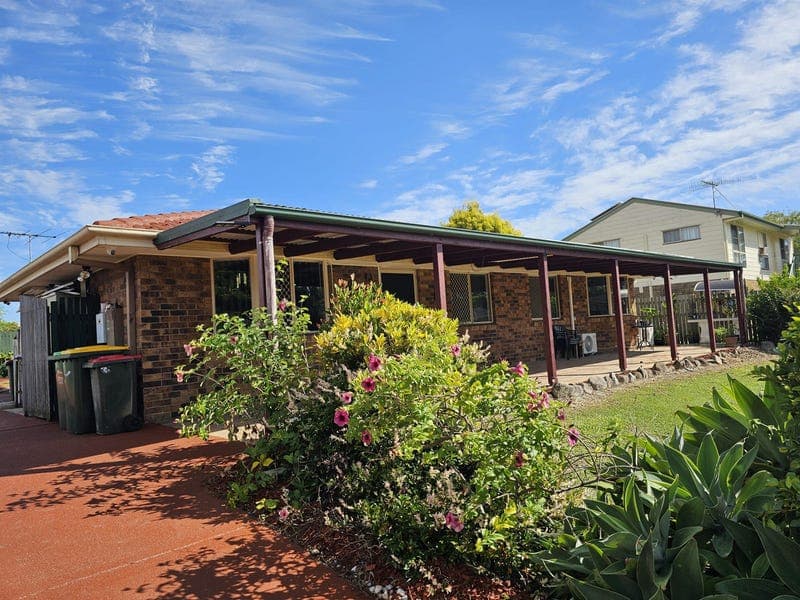 6 Awaba Crt, Deception Bay — photo 1 of 5