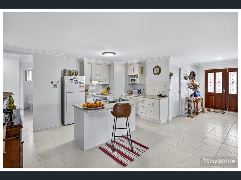 4 Emery Street, Gracemere — photo 1 of 5