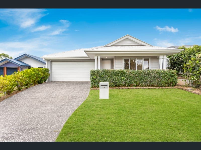 16 Emerald Place, Kallangur — photo 1 of 5