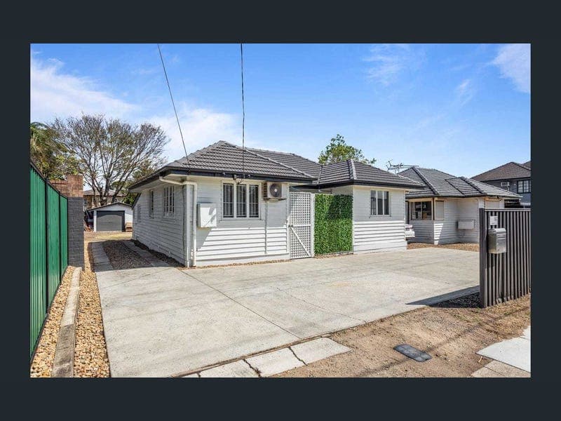 146 Granard Road, Archerfield — photo 1 of 5
