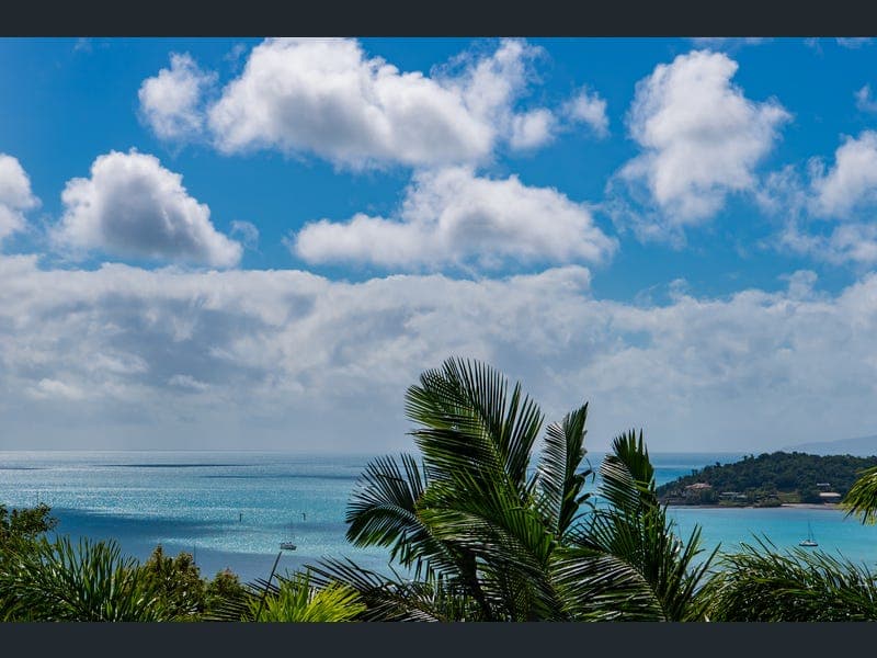 322/9A Hermitage Drive, Airlie Beach — photo 1 of 5