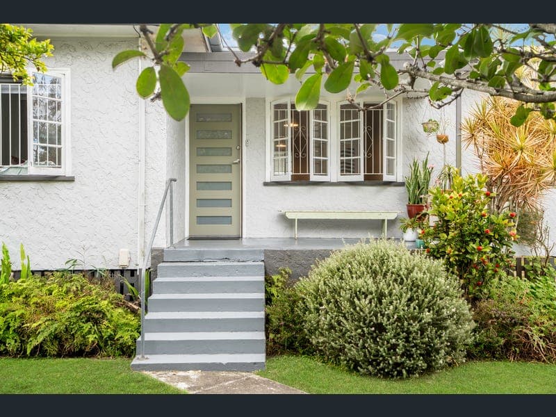11 Allan Terrace, Corinda — photo 1 of 5