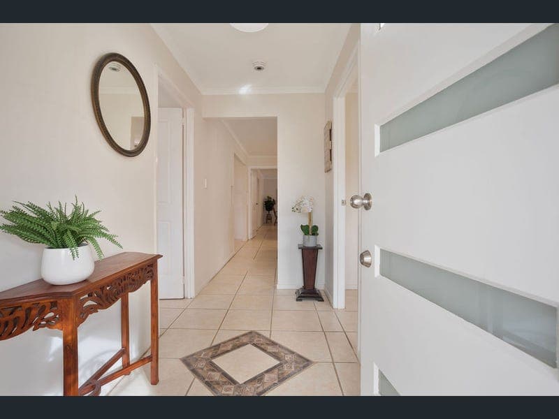 34 Forgan Smith Street, Collingwood Park — photo 1 of 5