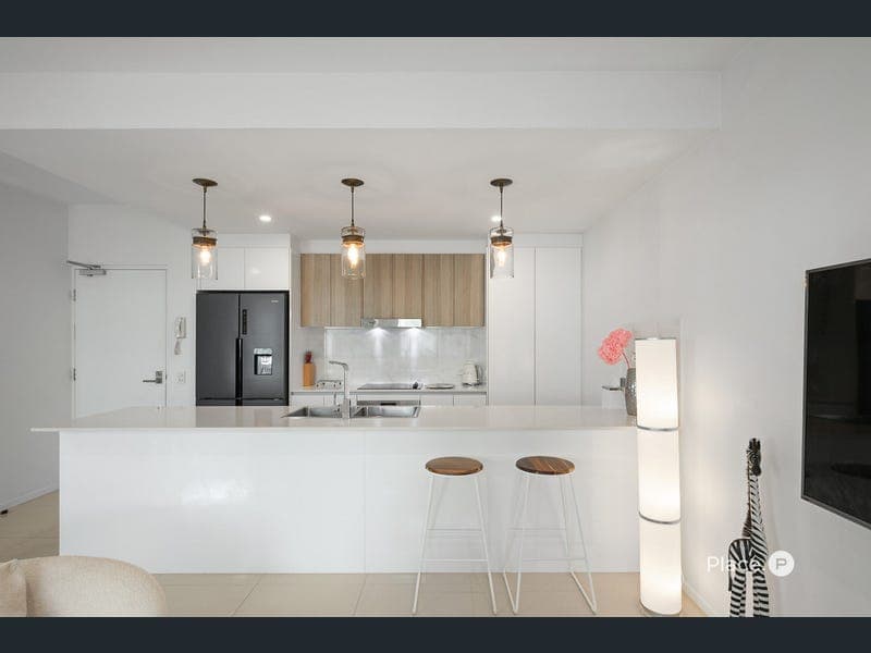 1/35 Burrai Street, Morningside — photo 1 of 5