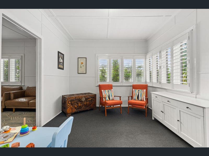 25 Bridge Street, Deagon — photo 1 of 5