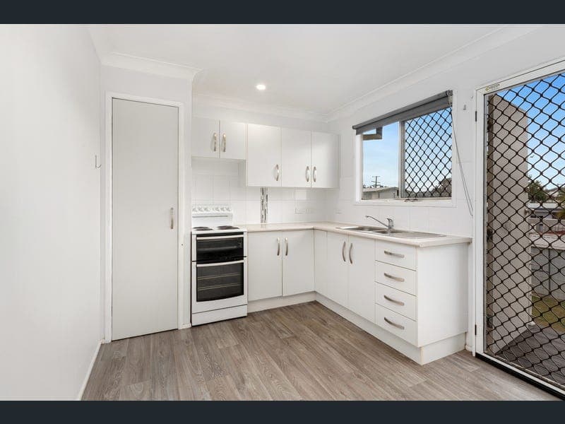 36 Cahill Street, Kawana — photo 1 of 5