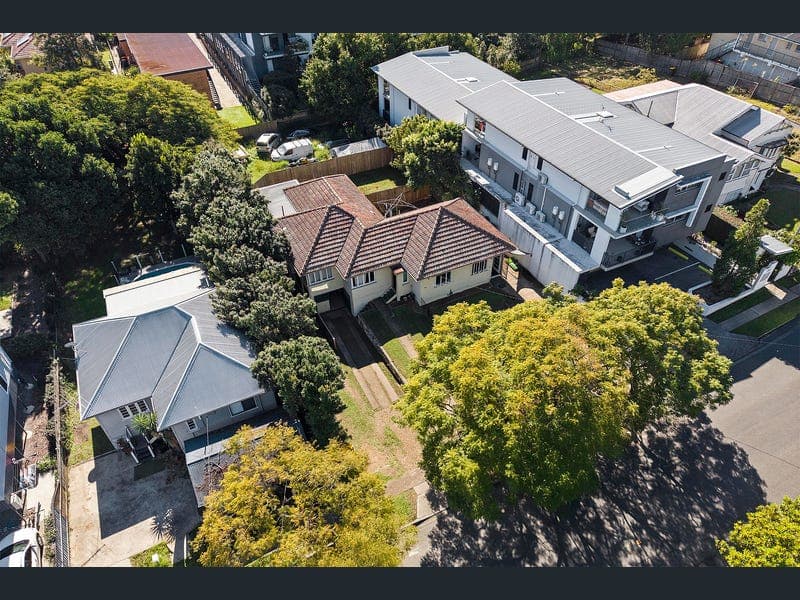 54-56 Gellibrand Street, Clayfield — photo 1 of 5