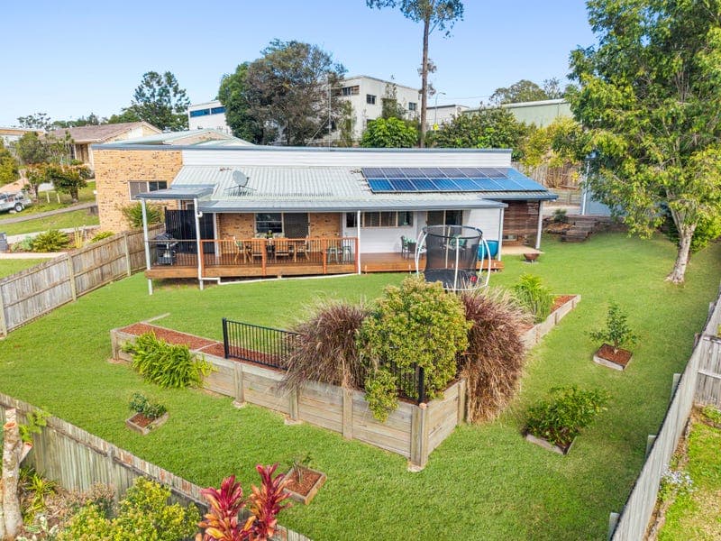 6 Macquarie Court, Nambour — photo 1 of 5