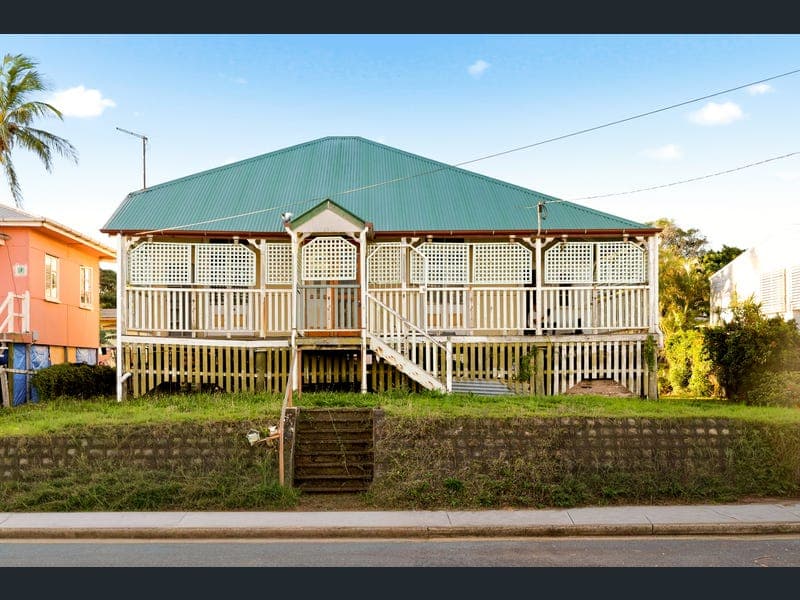 4 Robertson Avenue, Margate — photo 1 of 5