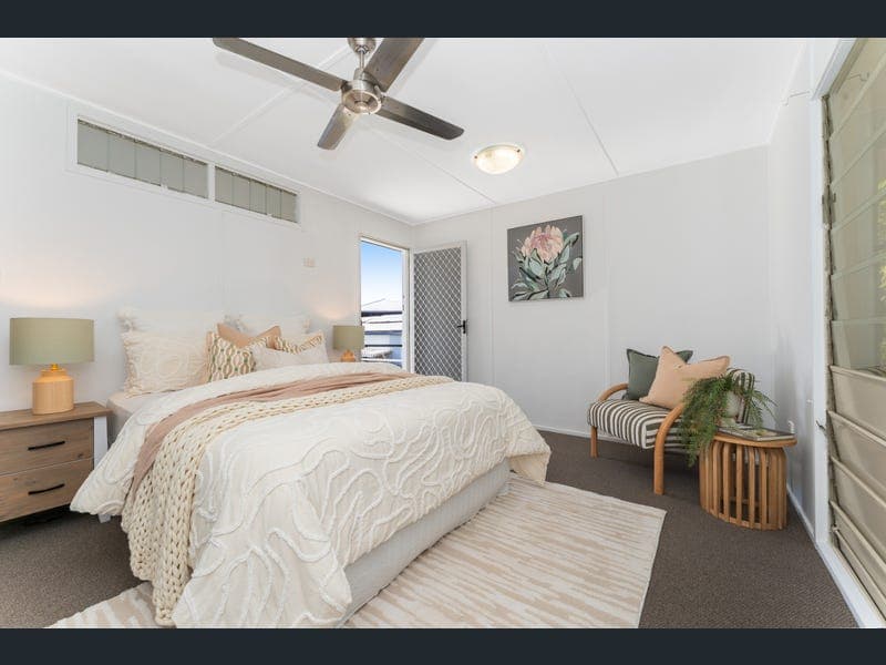 42 Riechelmann Street, Heatley — photo 1 of 5
