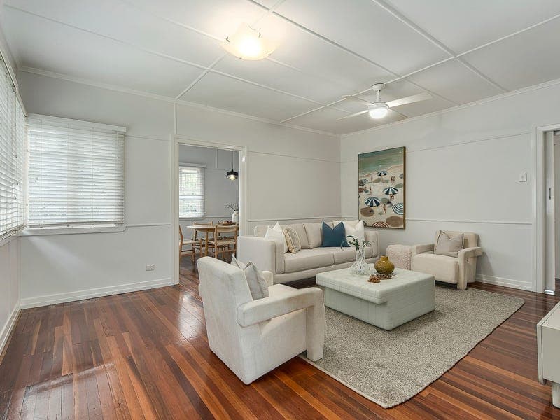 40 Armfield Street, Stafford — photo 1 of 5