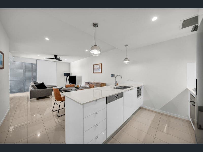 505/17 Kurilpa Street, West End — photo 1 of 5