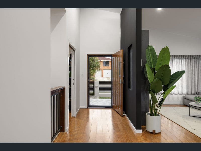 8 Purdy Street, Aspley — photo 1 of 5