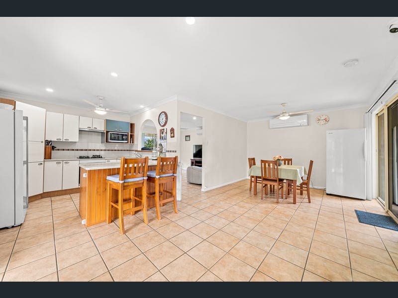 36 Lithfield Place, Loganholme — photo 1 of 5