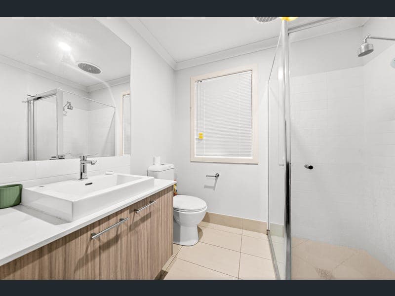 12 Cocoparra Street, South Ripley — photo 1 of 5