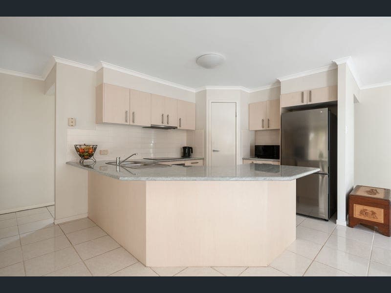 37 Golden Hind Avenue, Cooloola Cove — photo 1 of 5
