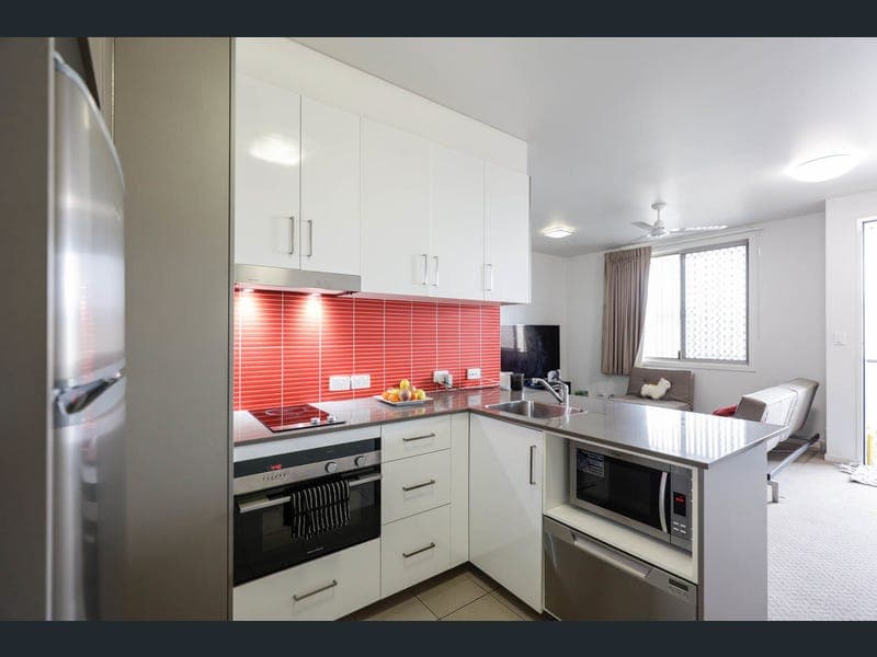 8/17 Bacon Street, Moranbah — photo 1 of 5