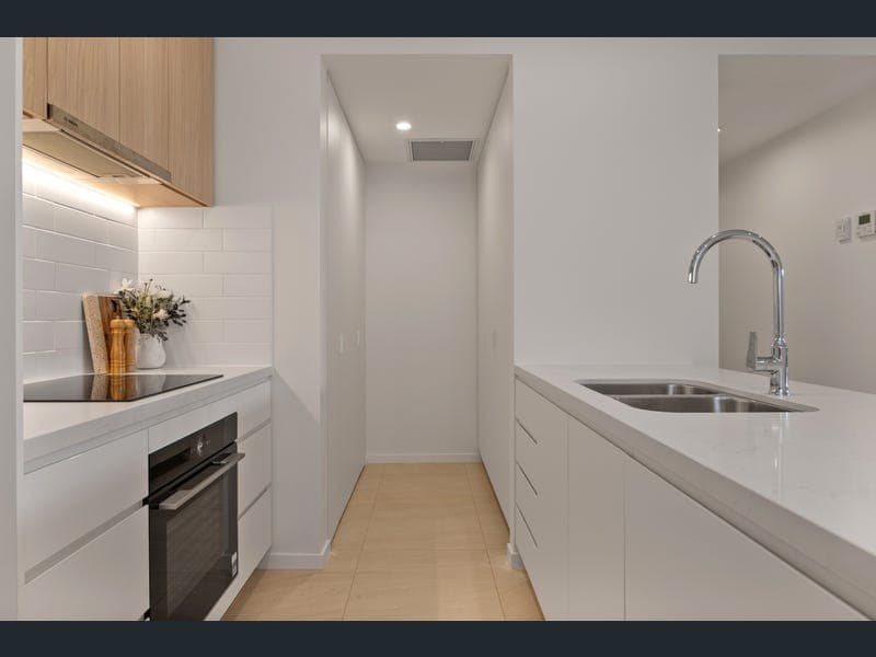 2205/57 Hofmann Drive, Noosaville — photo 1 of 5