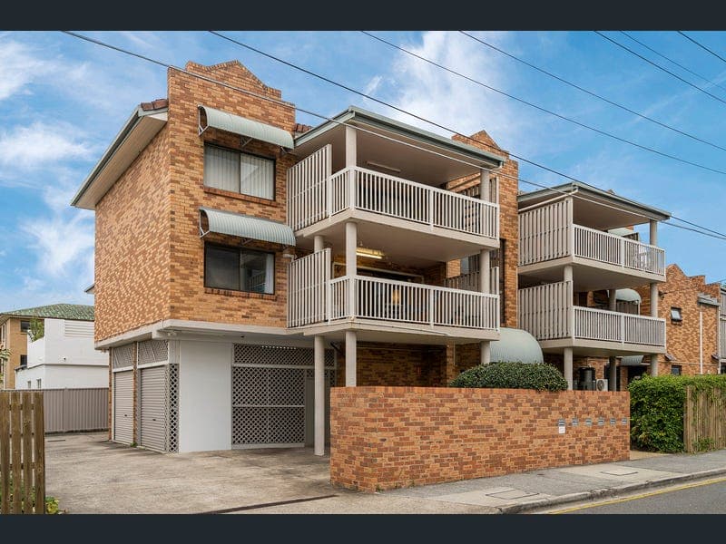 2/71 Lambton Street, Annerley — photo 1 of 2