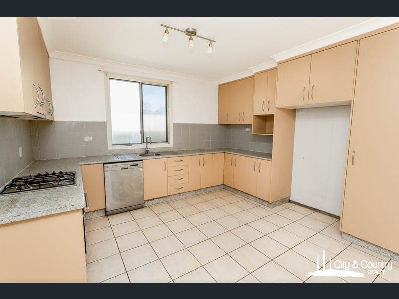 120 Miles Street, Mount Isa — photo 1 of 5