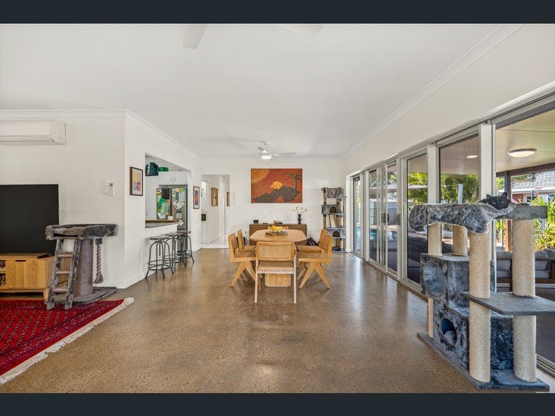 4 Mimosa Court, Annandale — photo 1 of 5