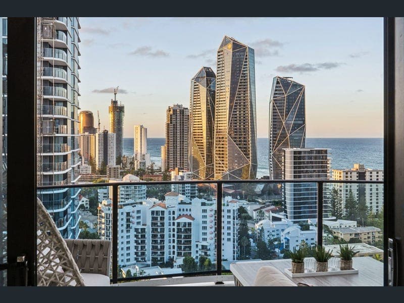 2002/28-30 Second Avenue, Broadbeach — photo 1 of 5