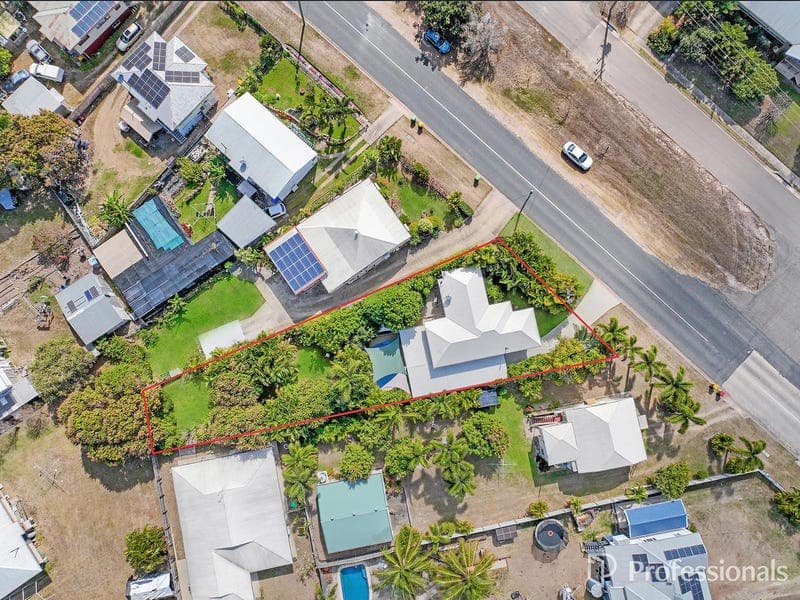 79 Leichhardt Street, Bowen — photo 1 of 5