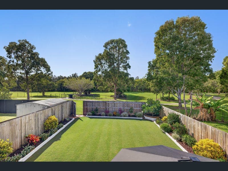 31 Thomas St, Birkdale — photo 1 of 5
