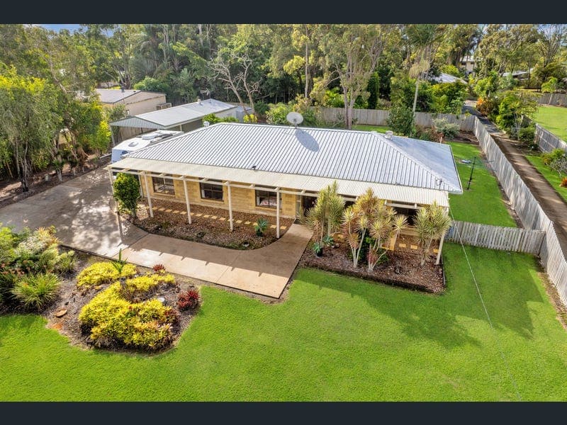 6 Garden Drive, Urangan — photo 1 of 5