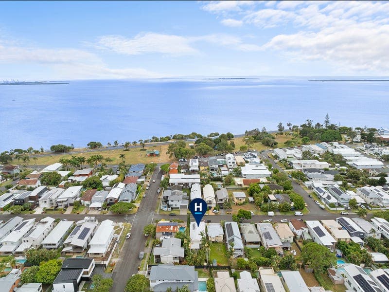 69 Grattan Terrace, Manly — photo 1 of 5