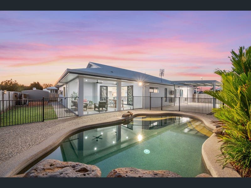 9 Anjota Street, Burdell — photo 1 of 5