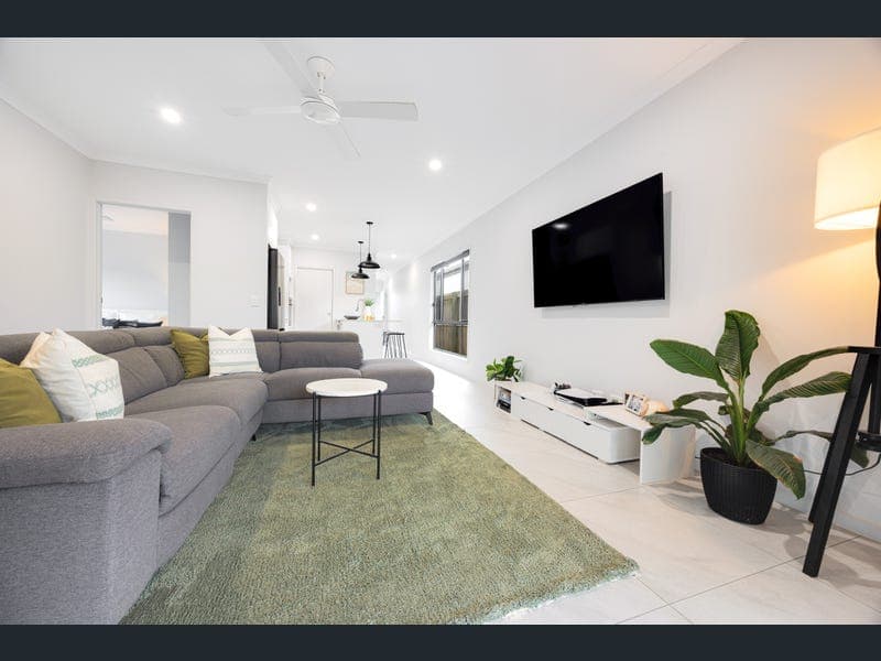 5 Jeanine Crescent, Nirimba — photo 1 of 5