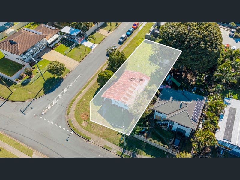 28 Hedge Street, Strathpine — photo 1 of 5